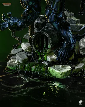 Venom Sculpture thumbnail 6