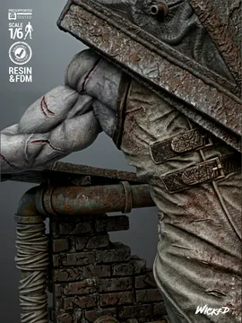Pyramid Head Sculpture thumbnail 4