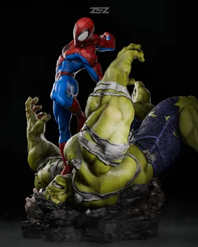 Spiderman Vs Hulk Sculpture thumbnail 4