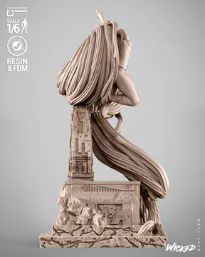 Medusa Sculpture thumbnail 3