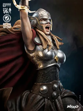 The Mighty Thor Sculpture thumbnail 4