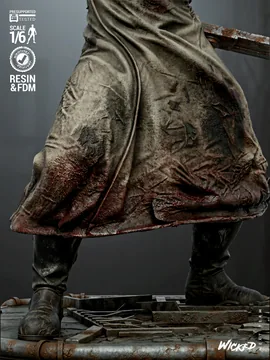 Pyramid Head Sculpture thumbnail 2