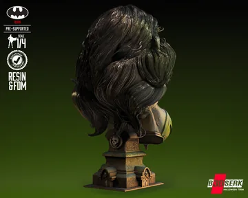 Wonder Woman Bust thumbnail 3