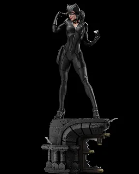 Catwoman Sculpture thumbnail 1
