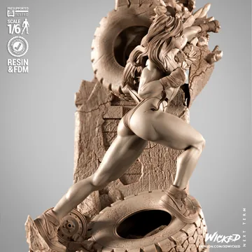 She Hulk Sculpture thumbnail 6
