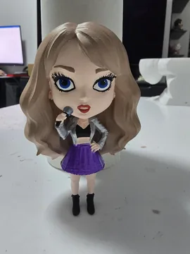 Taylor Swift Chibi thumbnail 2