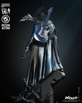 The Crow Sculpture thumbnail 3