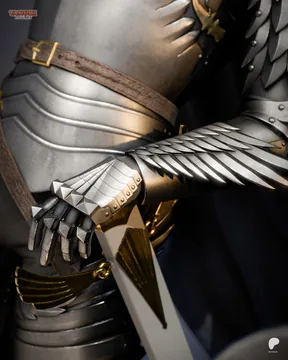 Griffith Sculpture thumbnail 6