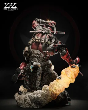 Deadpool Sculpture thumbnail 2