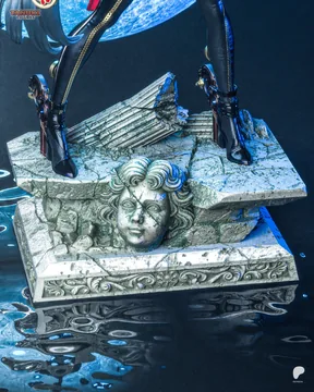 Bayonetta Sculpture thumbnail 5