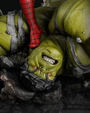 Spiderman Vs Hulk Sculpture thumbnail 3