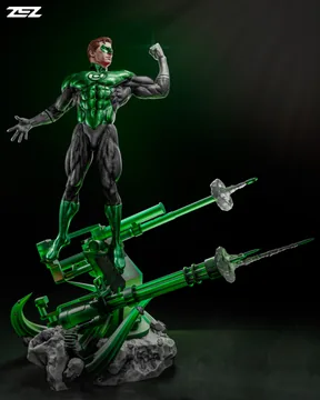 Green Lantern Sculpture thumbnail 1