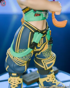 Zoey Sculpture thumbnail 6