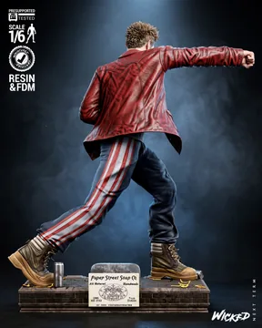 Tyler Sculpture thumbnail 2