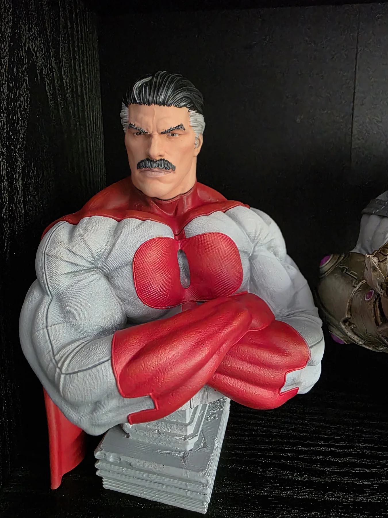 Omni-Man Bust