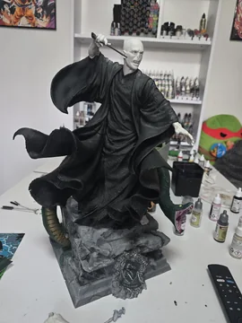 Lord Voldemort Sculpture thumbnail 2