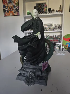 Lord Voldemort Sculpture thumbnail 5