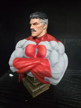 Omni-Man Bust thumbnail 3